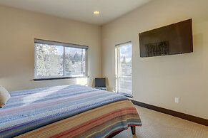 Urban Roundabout 2 Bedroom Home by RedAwning