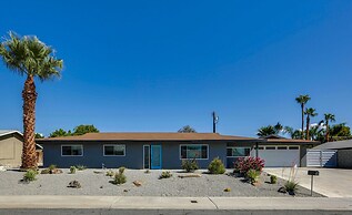Palm Springs Life 3 Bedroom Home by RedAwning