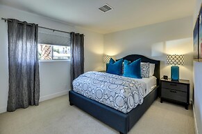 Palm Springs Life 3 Bedroom Home by RedAwning