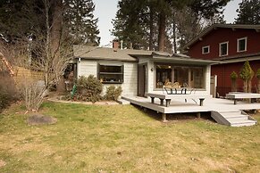 Mirror Pond 2 Bedroom Bungalow by RedAwning