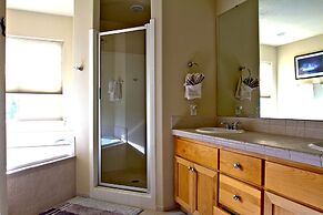 Widgi Creek #22 3 Bedroom Condo by RedAwning