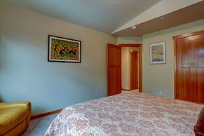 Three Rivers 3 Bedroom Home by RedAwning