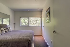 Neal Creek 2 Bedroom Home by RedAwning