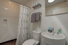 Neal Creek 2 Bedroom Home by RedAwning