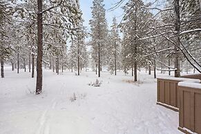 9 Hoodoo Home with XBOX 360 and Private Hot Tub by RedAwning