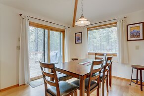 7 Cedar Private Cul-de-sac include Hot Tub with Forest View by RedAwni