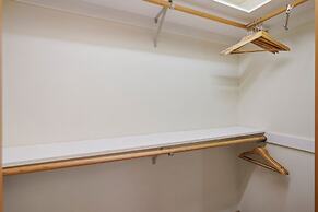 1 Colonial Private Family Vacation Home Features Bikes to Explore Sunr