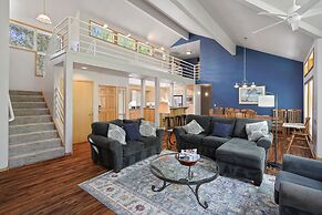 1 Colonial Private Family Vacation Home Features Bikes to Explore Sunr