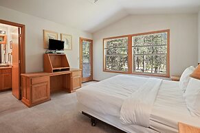 1 Colonial Private Family Vacation Home Features Bikes to Explore Sunr