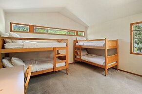 1 Colonial Private Family Vacation Home Features Bikes to Explore Sunr