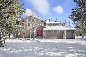 2 Sarazen Home with Hot Tub and BBQ on the Deck, Close to Woodlands Go