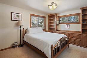 2 Sarazen Home with Hot Tub and BBQ on the Deck, Close to Woodlands Go