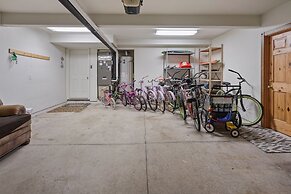 2 Sarazen Home with Hot Tub and BBQ on the Deck, Close to Woodlands Go