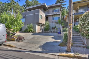 Casa Del Stoke 3 Bedroom Home by RedAwning