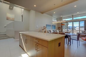 Casa Del Stoke 3 Bedroom Home by RedAwning