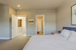 Casa Del Stoke 3 Bedroom Home by RedAwning