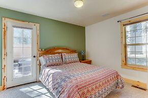 3 Mt Baker Peaceful Lodge Style Home With Private Hot Tub and BBQ on t