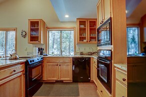 Newly Remodeled 27 Gannet Home Features Kayaks, Bikes, and Hot Tub by 