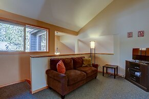 Newly Remodeled 27 Gannet Home features Kayaks, Bikes, and Hot Tub by 