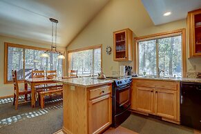 Newly Remodeled 27 Gannet Home features Kayaks, Bikes, and Hot Tub by 
