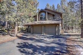 Newly Remodeled 27 Gannet Home features Kayaks, Bikes, and Hot Tub by 