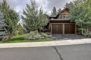 Points West 4 Bedroom Townhouse by RedAwning