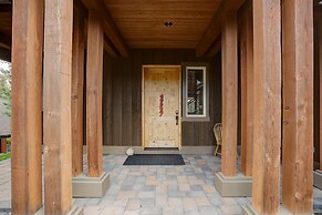 Points West 4 Bedroom Townhouse by RedAwning