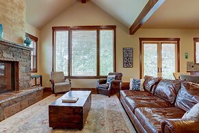 Points West 4 Bedroom Townhouse by RedAwning