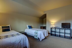 Points West 4 Bedroom Townhouse by RedAwning