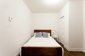 Huge Industrial Loft Near Mont-royal Metro