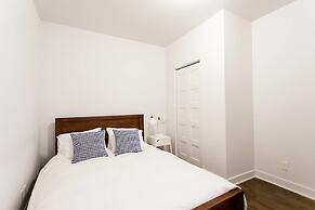 Huge Industrial Loft Near Mont-royal Metro