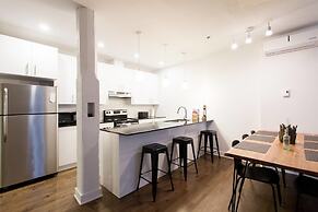 Huge Industrial Loft Near Mont-royal Metro