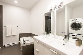 Huge Industrial Loft Near Mont-royal Metro