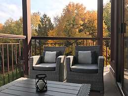 Huge 3 Bedroom Condo With a View