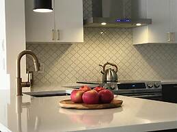 Huge 3 Bedroom Condo With a View