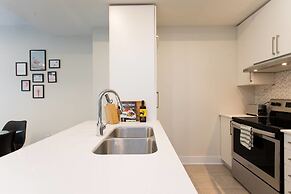 Spectacular and Modern Little Italy Penthouse