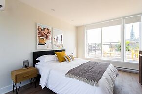 Spectacular and Modern Little Italy Penthouse