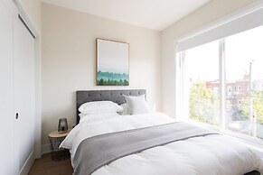 Spectacular and Modern Little Italy Penthouse