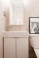 Italian Chic & Comfort