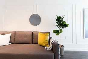 Italian Chic & Comfort