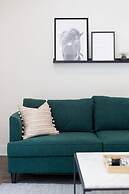 Stunning Split Level 3 BR Little Italy Apartment