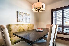 Mont-tremblant Country Chic Ski In/ski Out