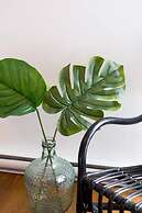 Spacious 2 Bedroom Condo in Little Italy