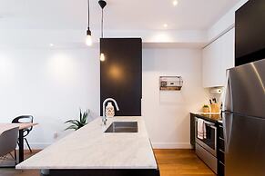 Spacious 2 Bedroom Condo in Little Italy