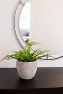 Spacious 2 Bedroom Condo in Little Italy