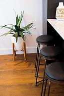 Spacious 2 Bedroom Condo in Little Italy