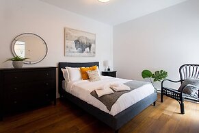 Spacious 2 Bedroom Condo in Little Italy