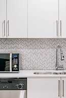 Cool and Comfortable 2 Bedroom Den