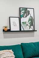 Cool and Comfortable 2 Bedroom Den