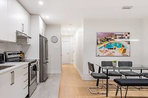 Cool and Comfortable 2 Bedroom Den